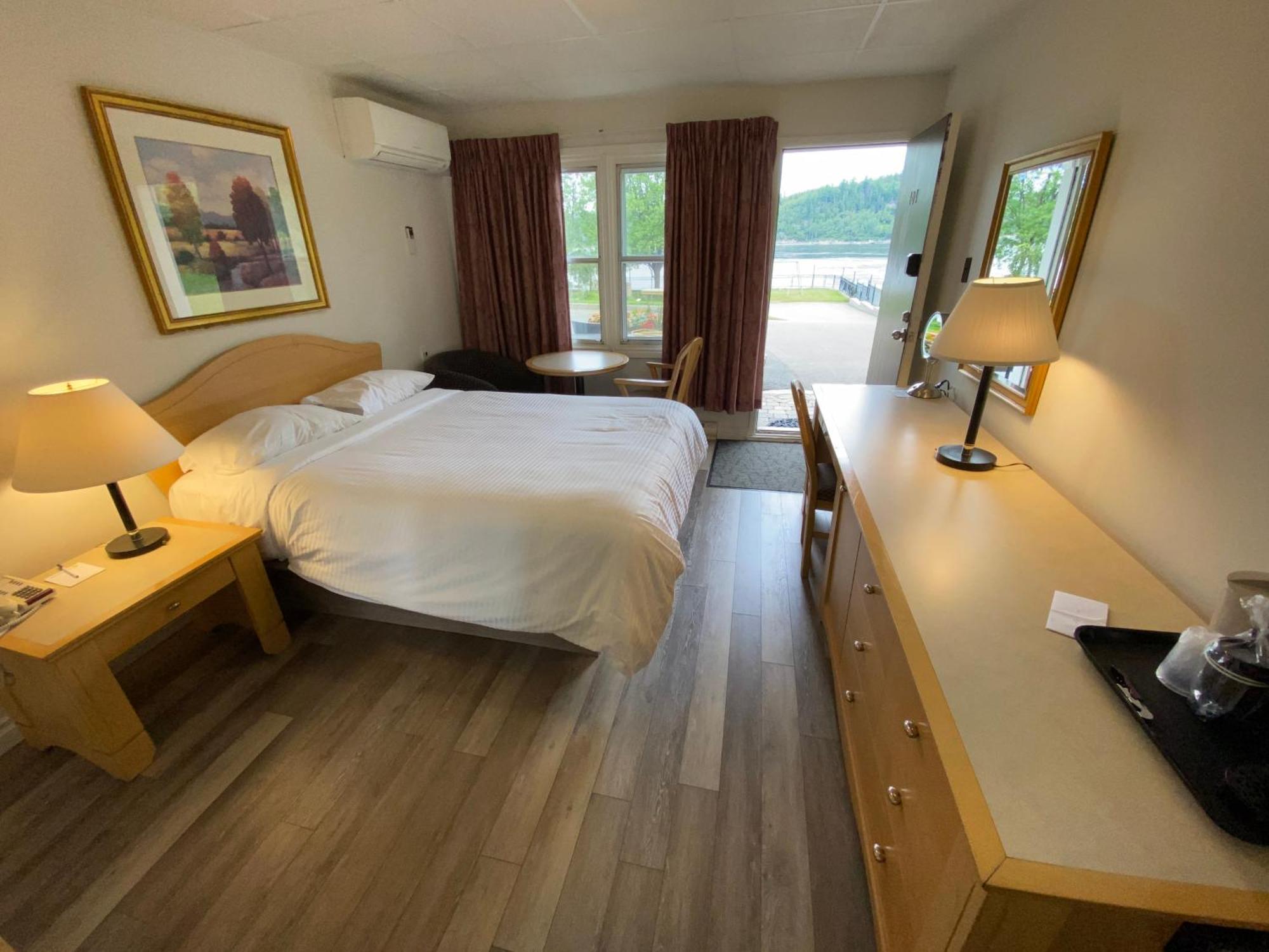 Motel Panoramique Chicoutimi Esterno foto