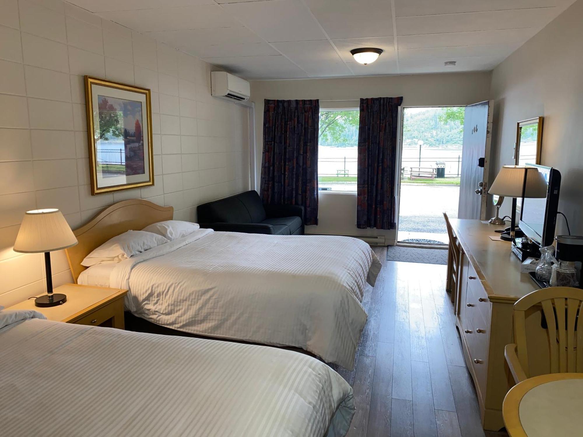 Motel Panoramique Chicoutimi Esterno foto