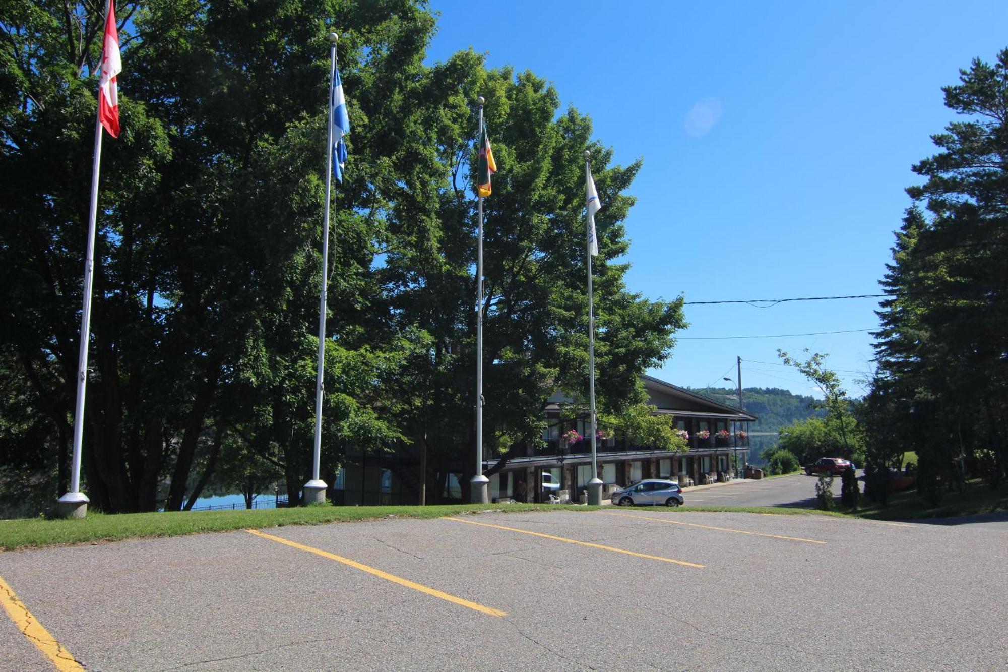 Motel Panoramique Chicoutimi Esterno foto