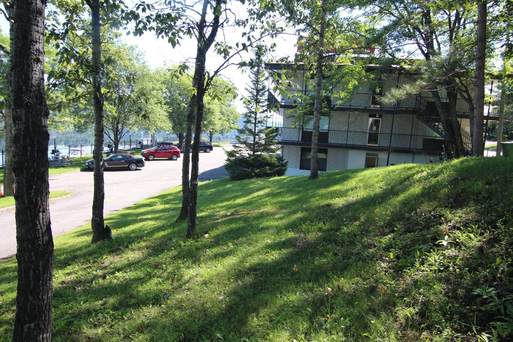 Motel Panoramique Chicoutimi Esterno foto