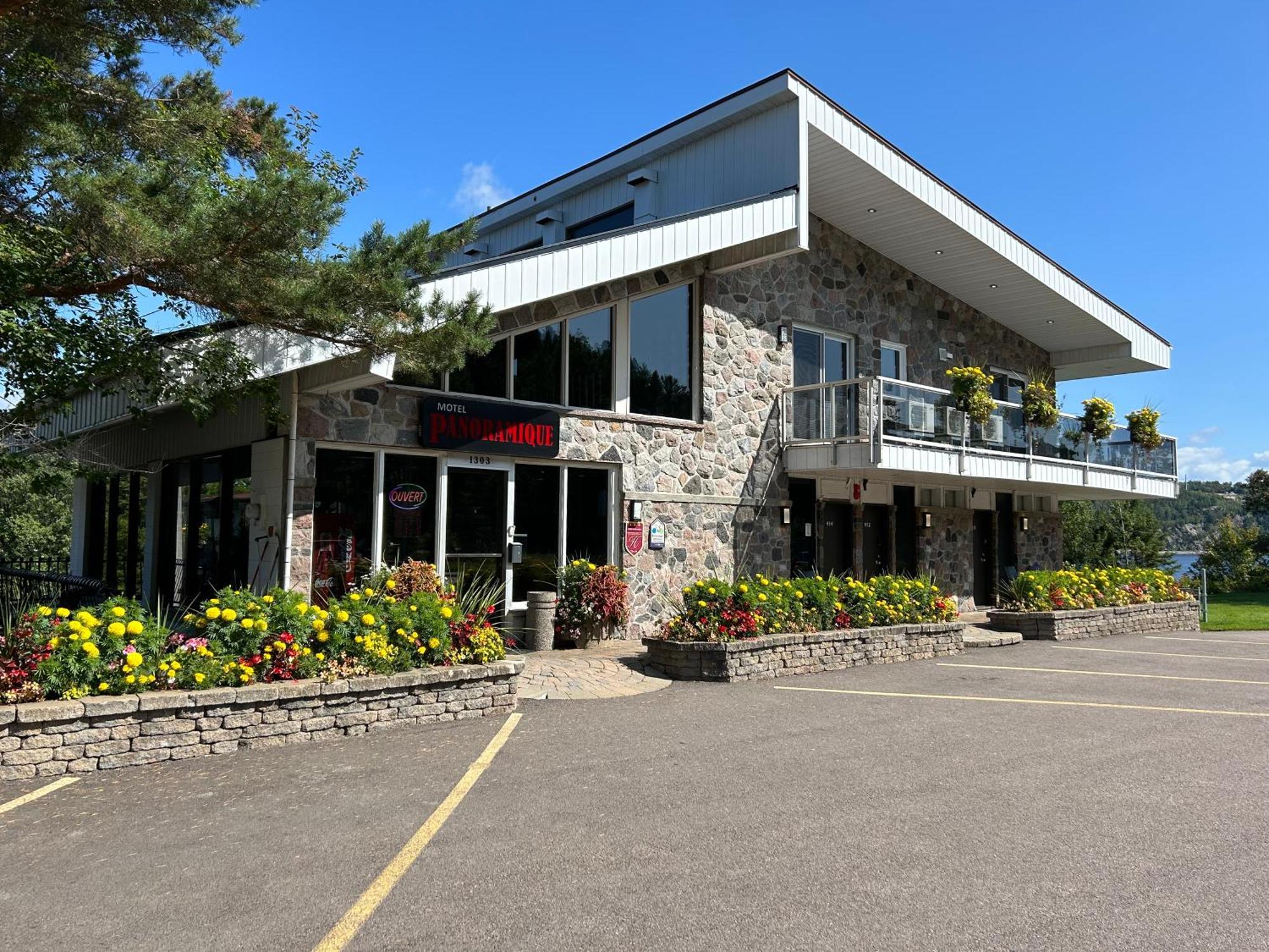 Motel Panoramique Chicoutimi Esterno foto