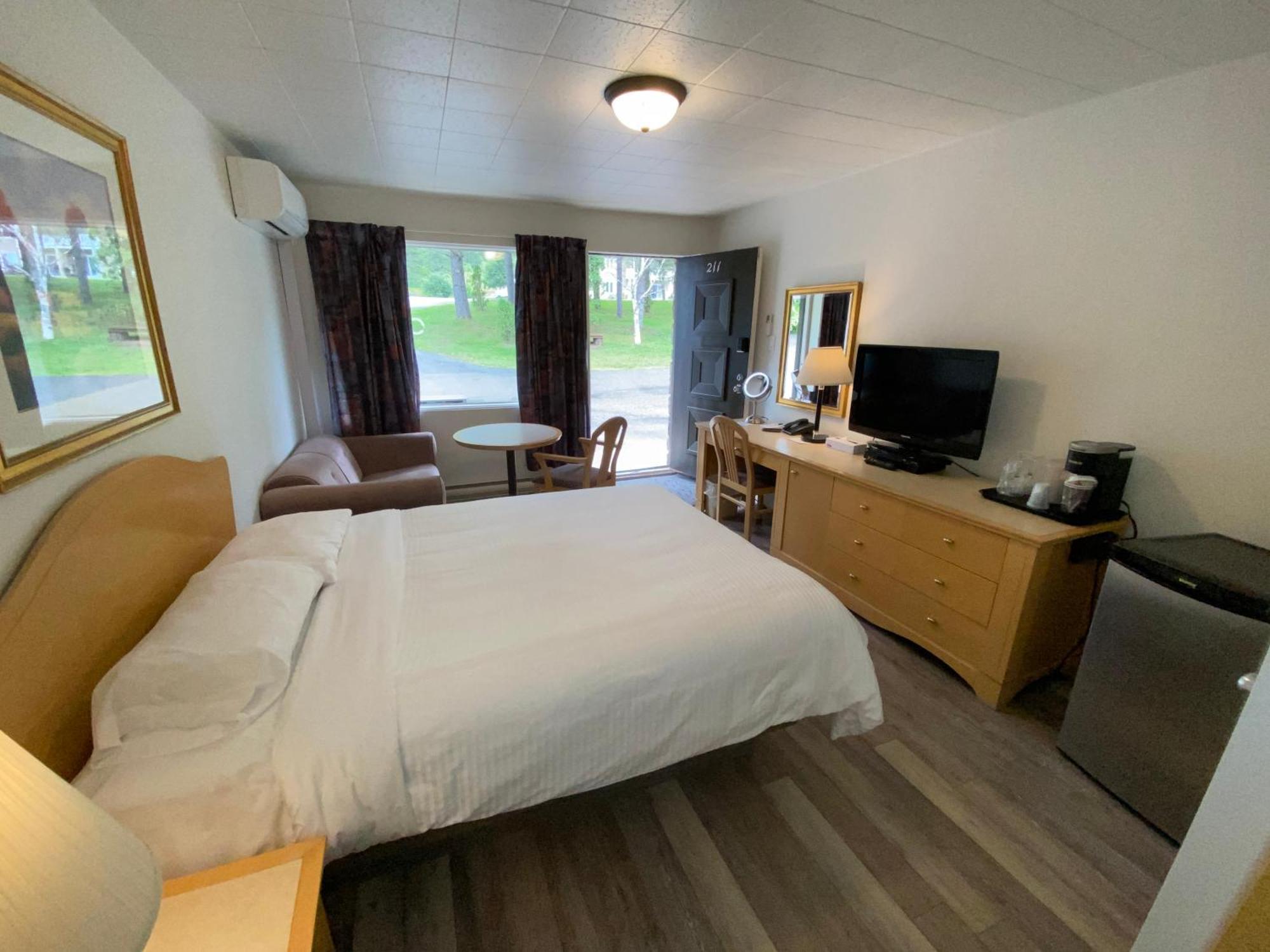 Motel Panoramique Chicoutimi Esterno foto